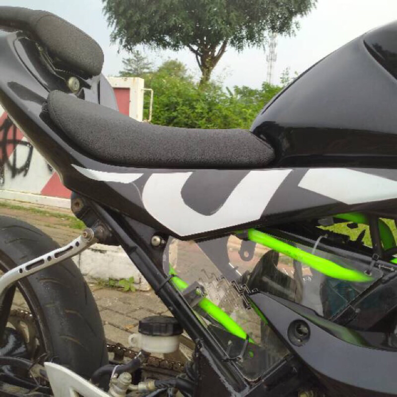 AKRILIK PREMIUM RANGKA SAMPING GSX 3MM , GARANSI PECAH