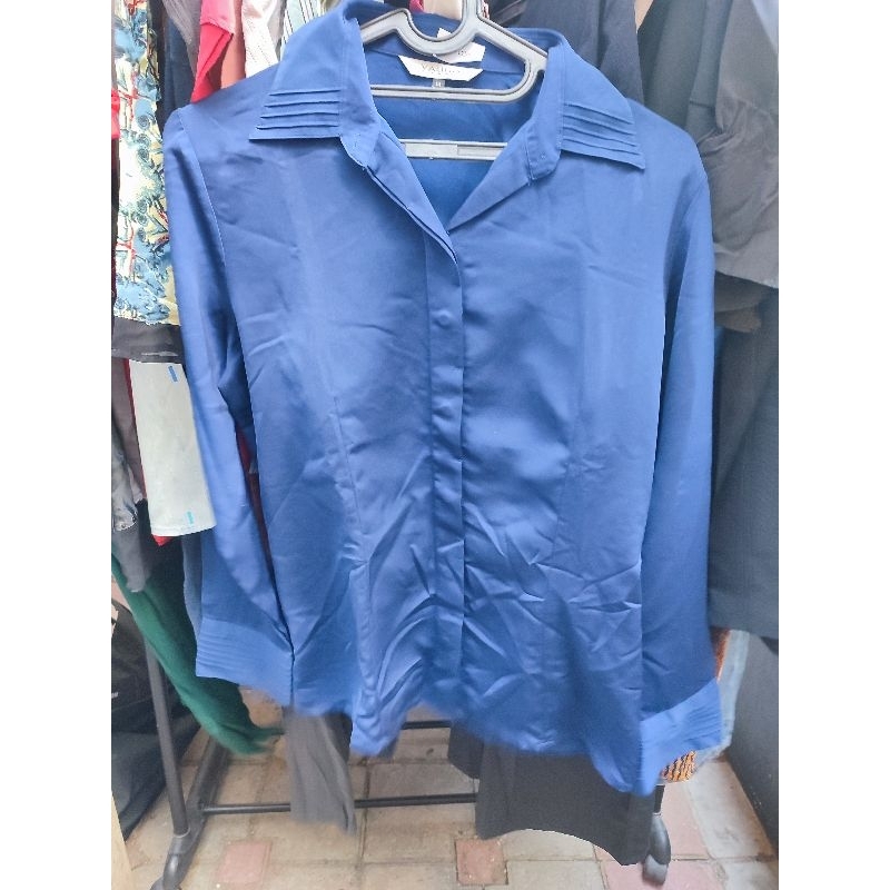 Kemeja Wanita Valino Ukuran 14 Navy