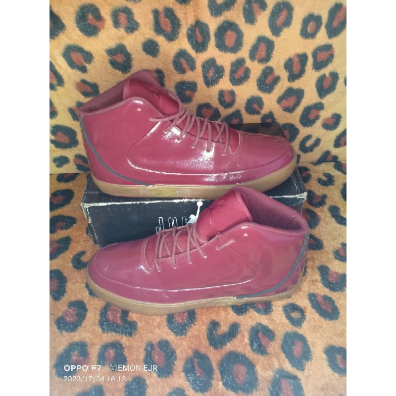 #18 Sepatu Second Jordan