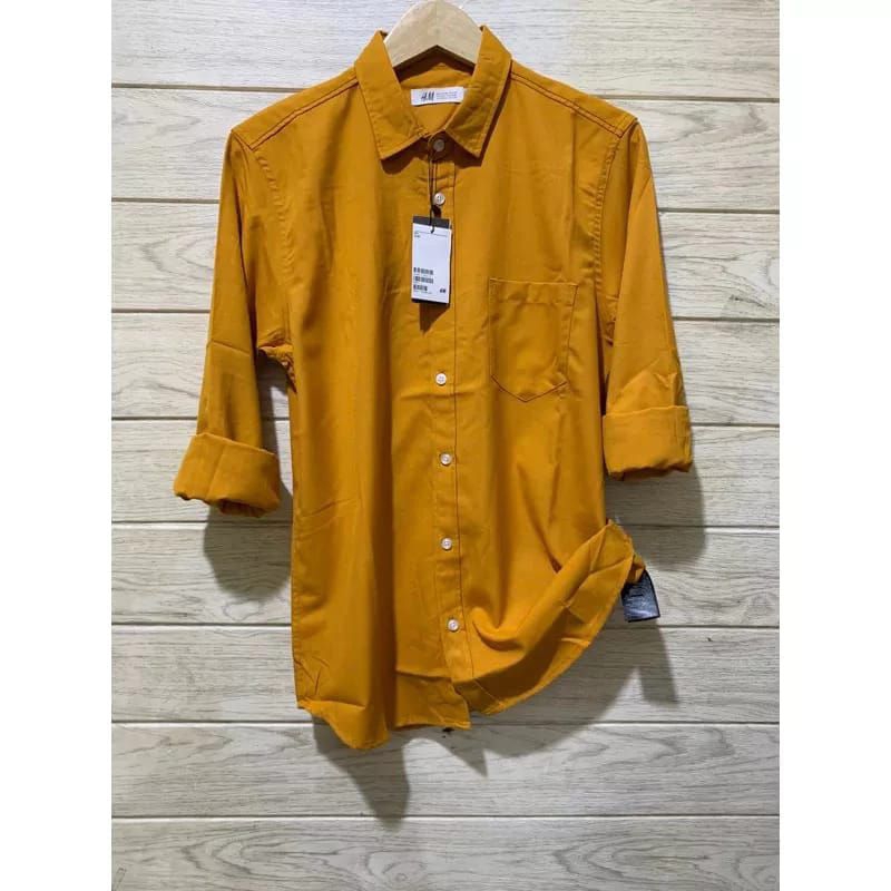 kemeja pria HM,,, kemeja cowok polos,,, kemeja trendy,,, kemeja kekinian//kemeja casual