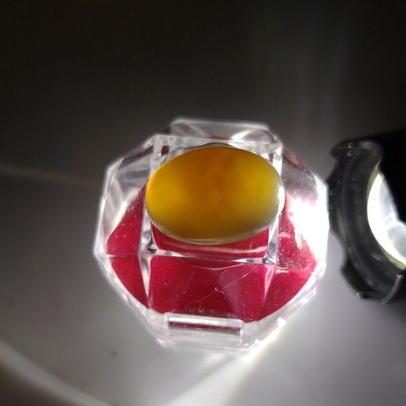 Batu Cempaka Madu Serat Kura ( Chalcedony ) Natural 100%