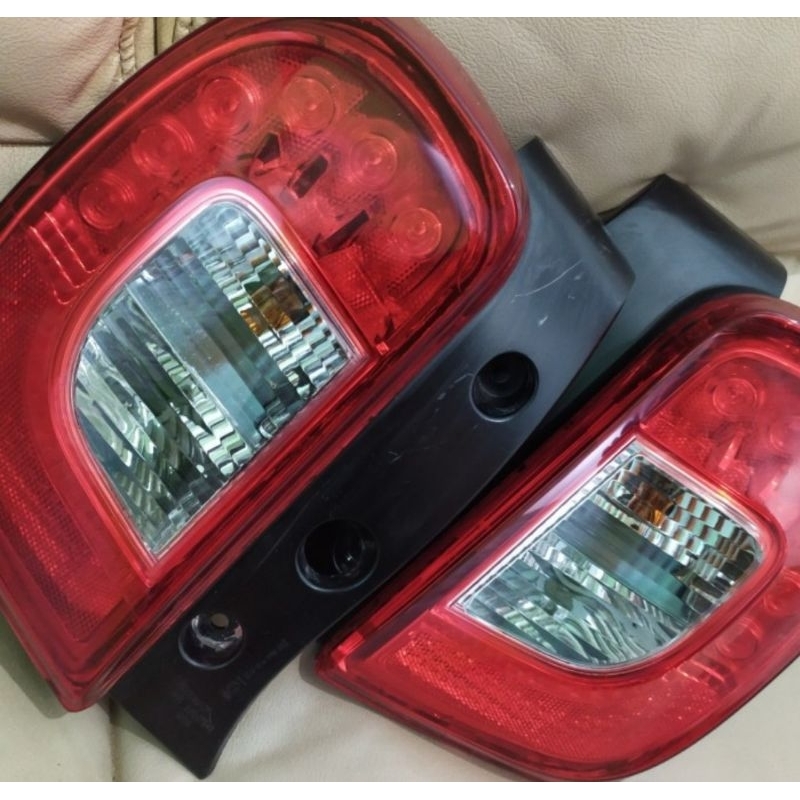 stoplamp lampu belakang nissan march led