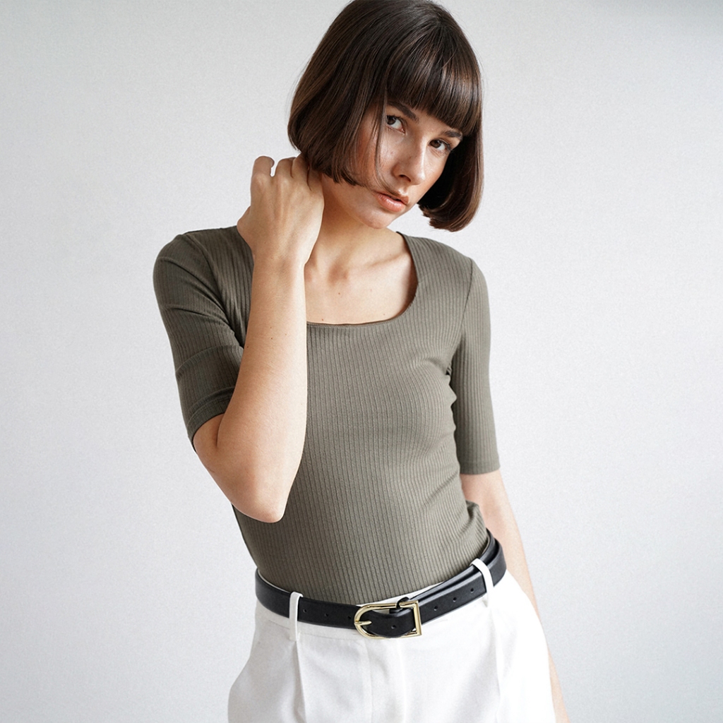 Mississippi Kaos U-Neck Wanita Lengan Pendek Premium LIN000583M Olive