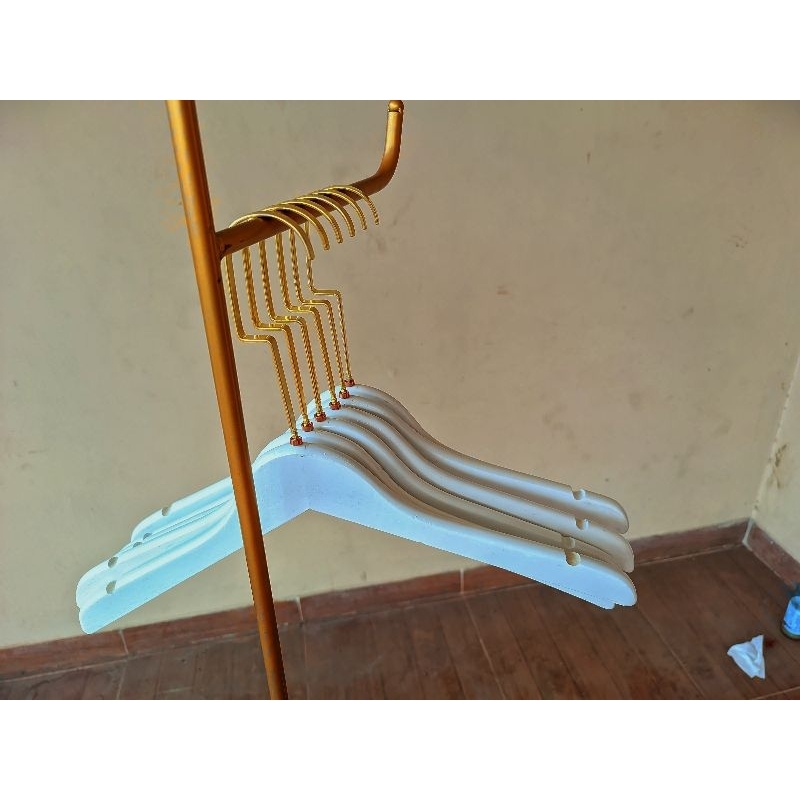 Hanger kayu warna putih || Hanger kayu mewah || Hanger kayu estetik || Hanger kayu