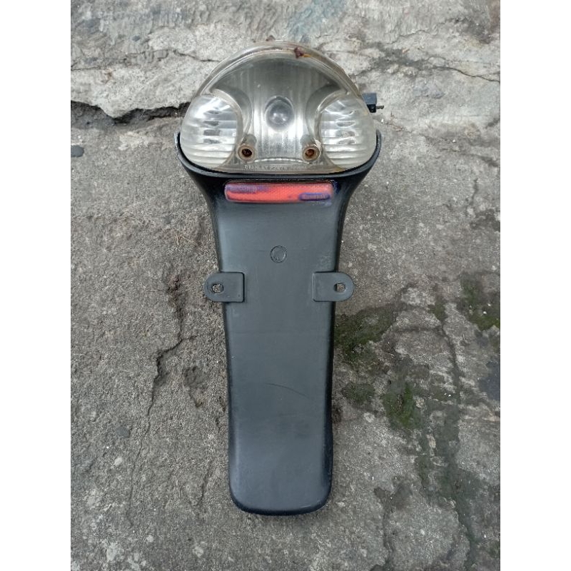 Spakbor Slebor Belakang Kawasaki Blitz R Blitz Komplit Lampu Belakang Original