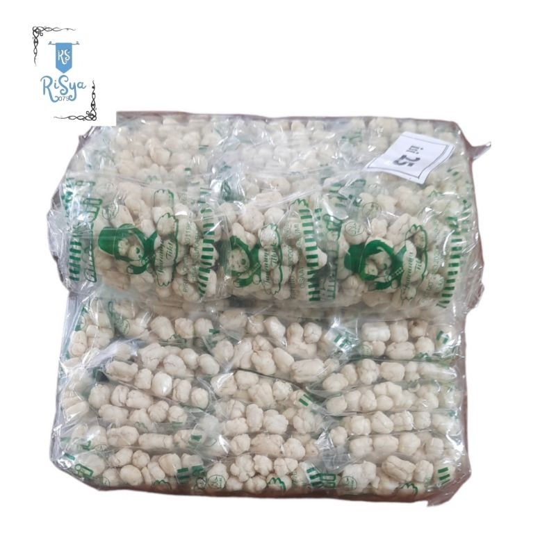 

Pilus Cikur Gurih Renyah 1 Pak isi 25 Pcs