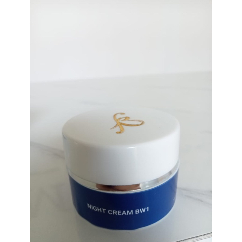 cream malam bw1,bw2,ac1 fast derm kemasan baru ada logo di tutup pot