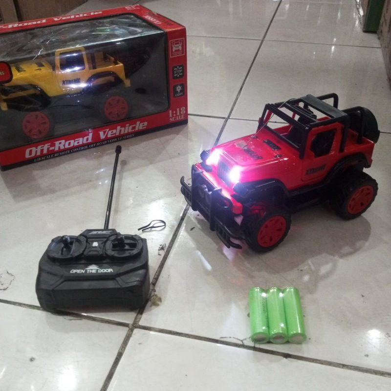 Mainan R/C mobil remot off road baterai cas vehicle ukuran 1:18 PR 17403