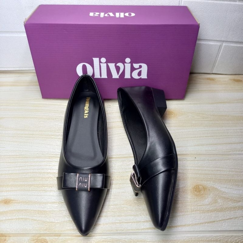 sepatu pansus wanita kekinian