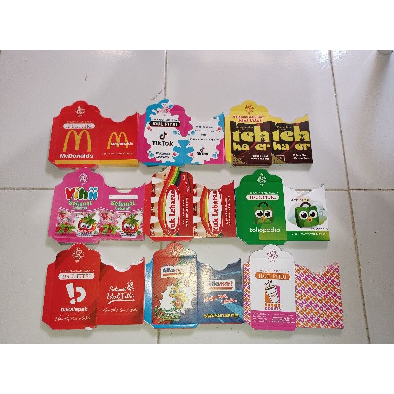 

400 dan 800 lembar amplop lebaran motif random free plastik