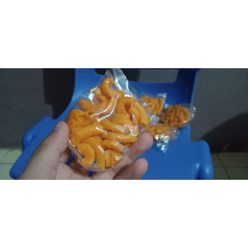 

Makaroni Keju Kriuk Khas Sulawesi