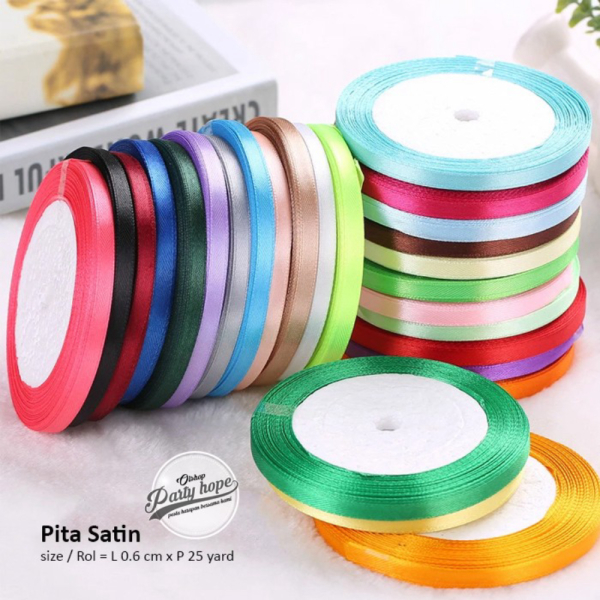 

Promo Pita Satin Polos warna warni / Pita kerajinan tangan / pita souvenir - KECIL Putih Diskon