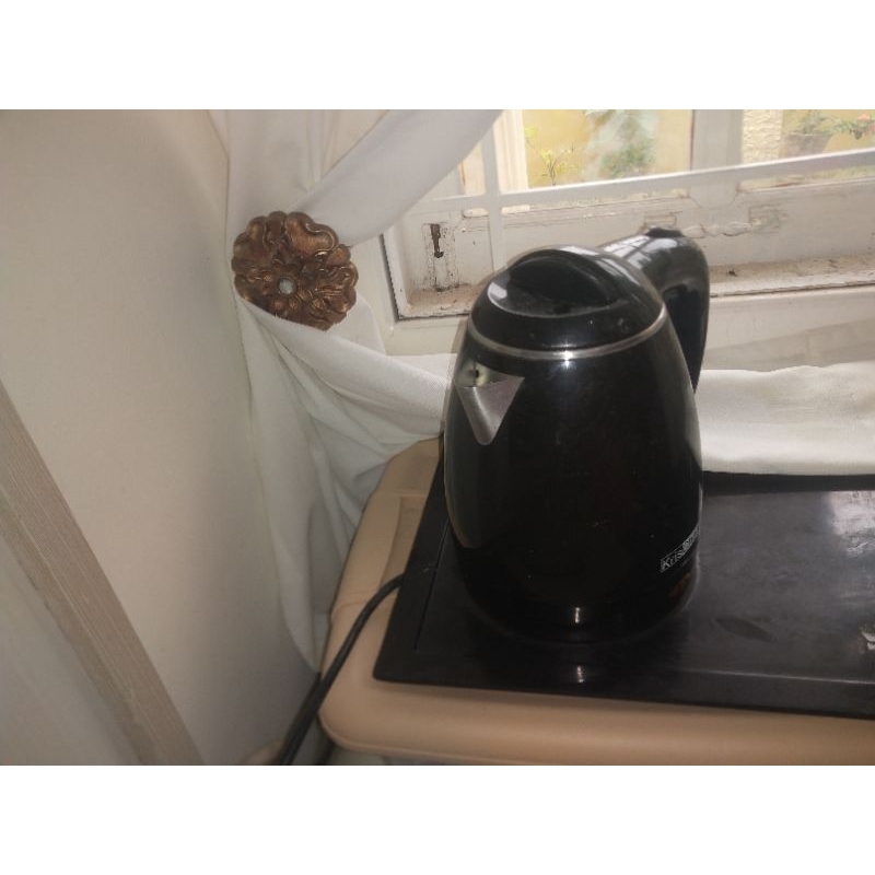 Pemanas air cerek merk KrisCher