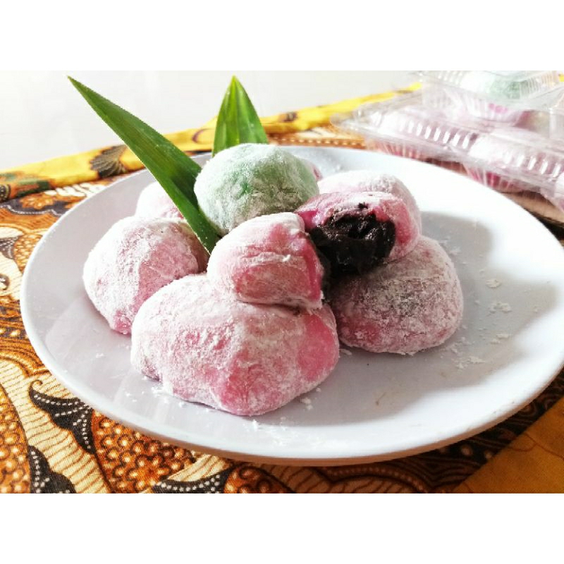 

MOCHI AZKA
