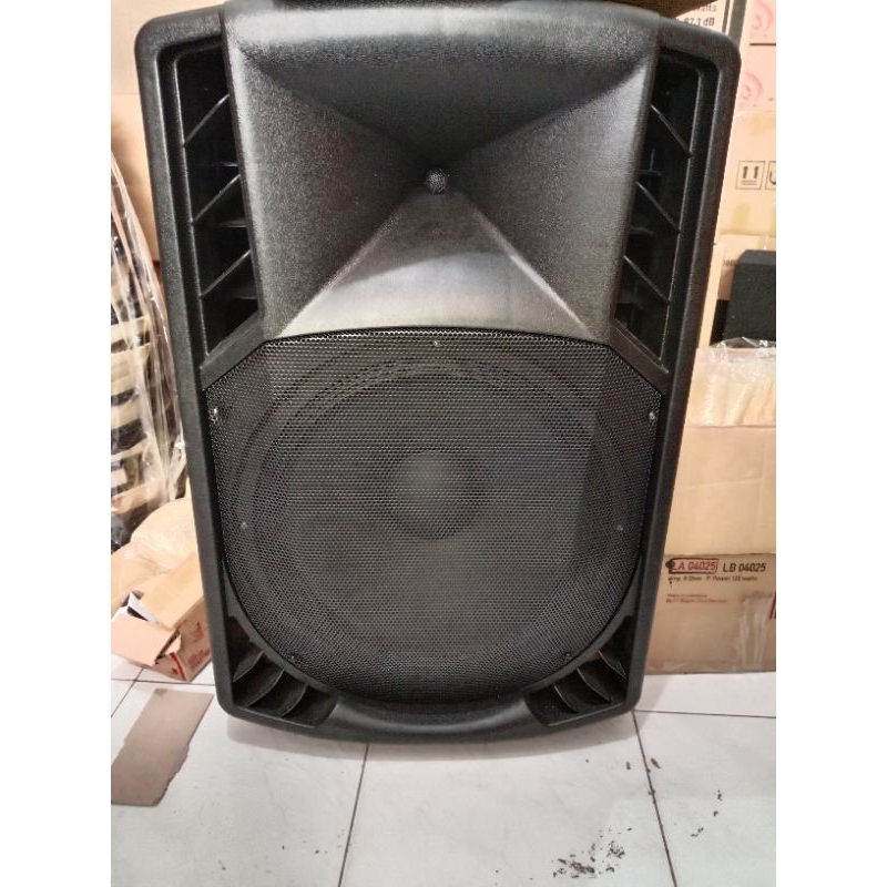 Box Fiber Speaker pasif 15 in RCF suara gelegar