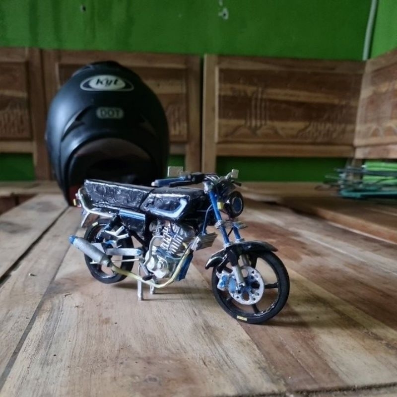 miniatur gl 100 mening detail