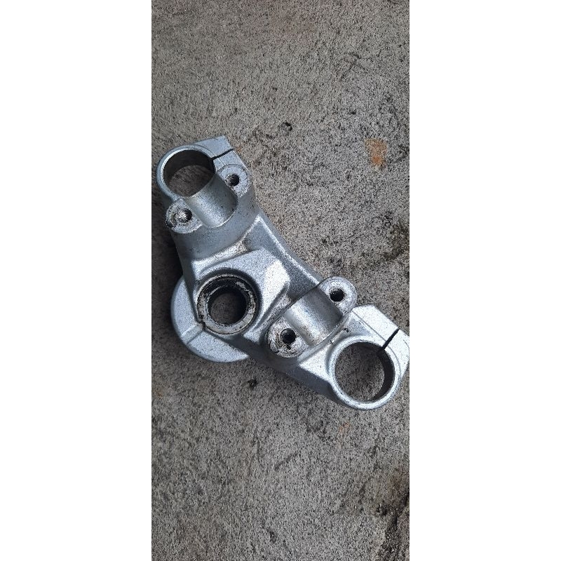 Segitiga T atas vixion nvl ori