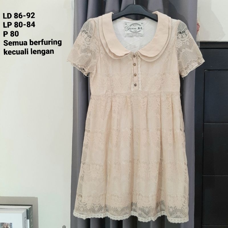 Preloved dress brokat coklat muda