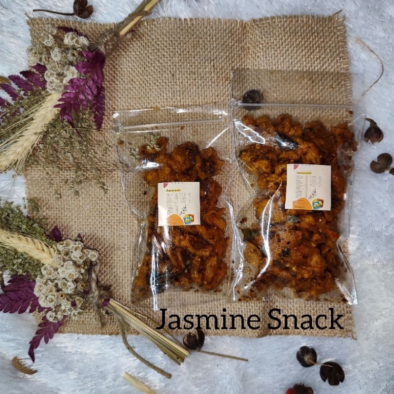 

Kripik kulit ayam Pedas daun jeruk