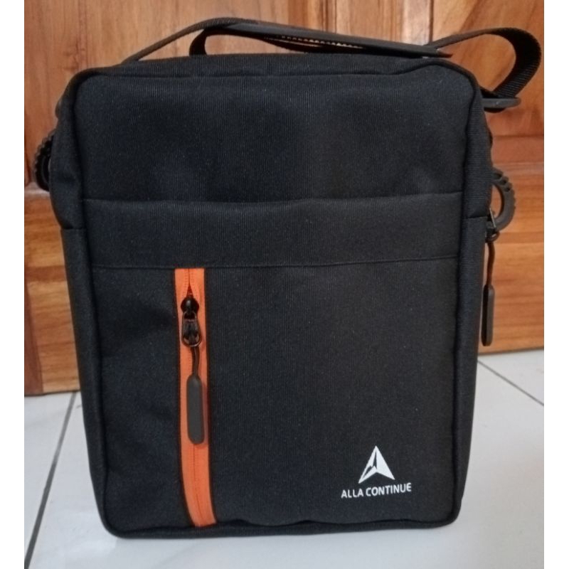 TAS SELEMPANG KALIBERE TAS UNIQLO TAS JIMS HONEY TAS SELEMPANG TUMI TAS SELEMPANG PRIA