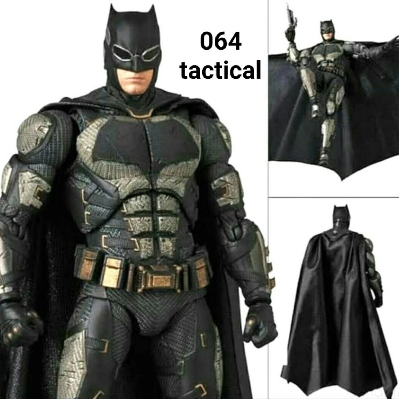 BATMAN Action Figure DC JUSTICE LEAGUE  Batman vs Superman Figuart