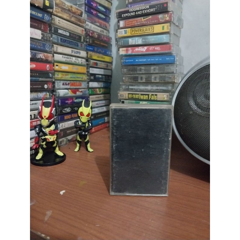kaset pita metallica black album