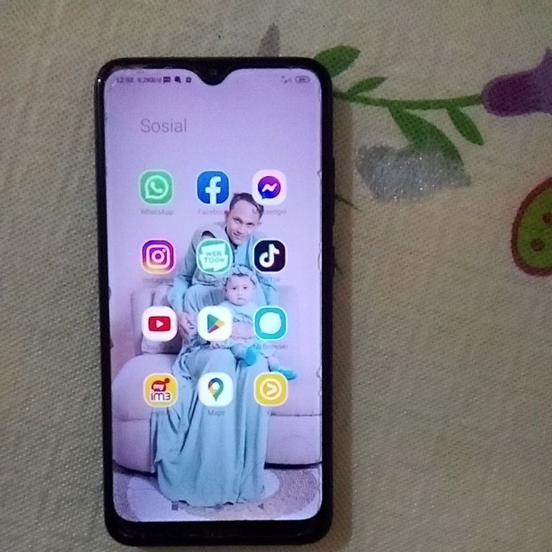 handphone xiomi redmi 8