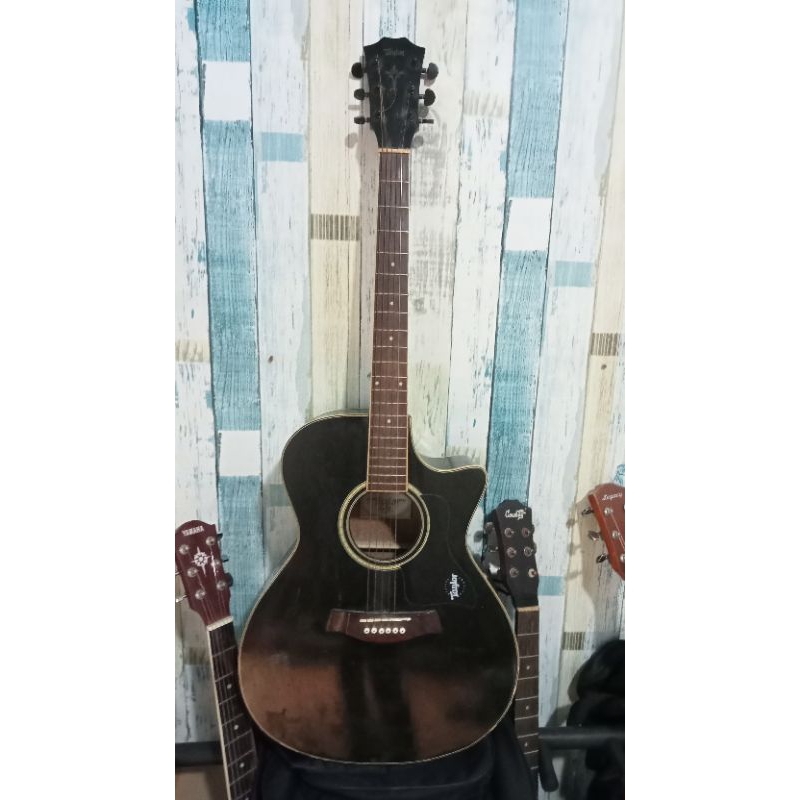 OLSHOP BANJARMASIN - gitar second akustik & akustik elektrik Taylor custom HQ bonus tas