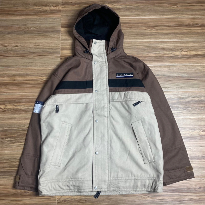 Belvr & Belfe Active Outdoor Waterprof Jacket Anti air, Kupluk bisa dilepas, Bahan Tebal