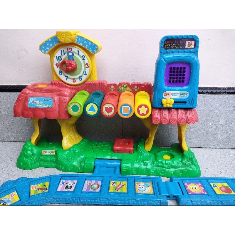 Vtech Smart ville Alphabet Train Station