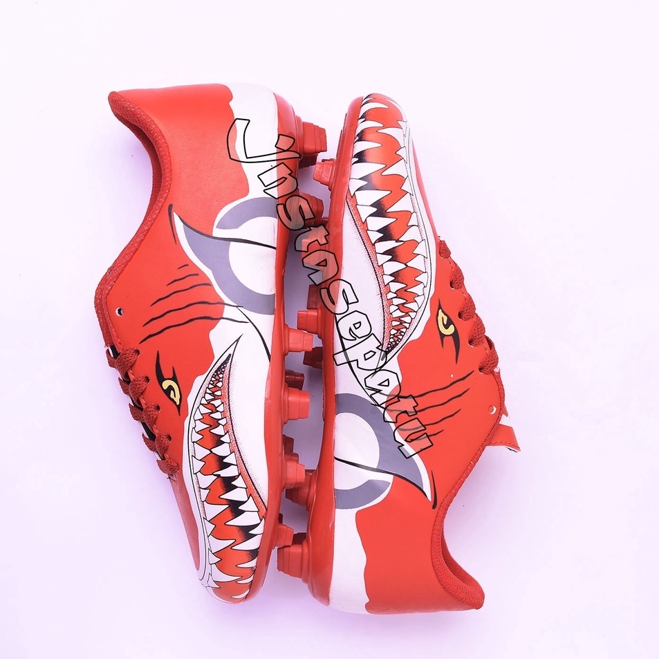 Dijual Murah Sepatu Bola Anak Ortuseight Requin Merah Sepatu Bola Junior HIU Terkini