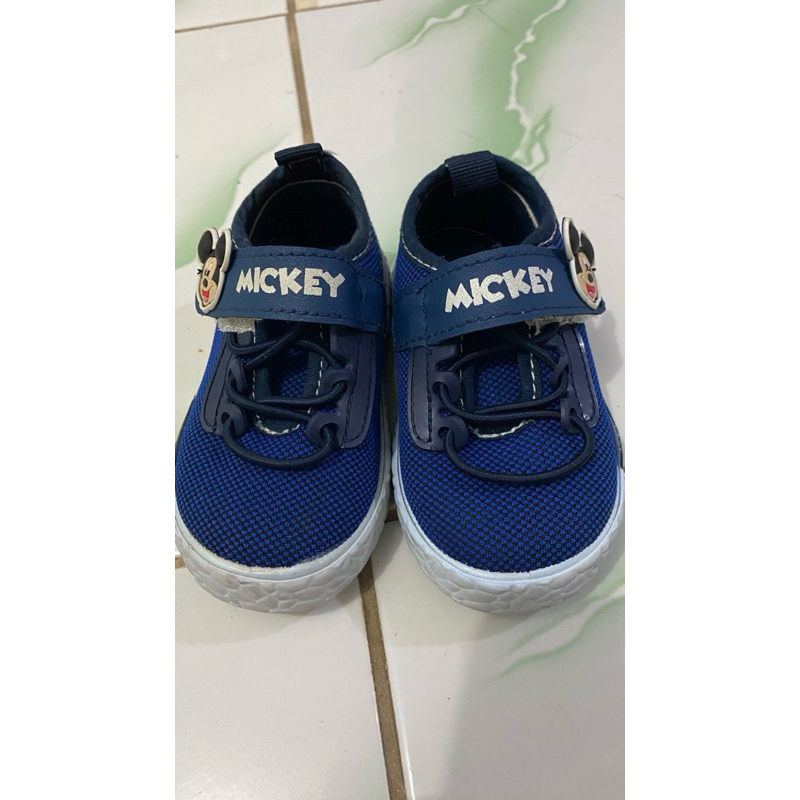 Sepatu Anak Nevada x Disney Preloved