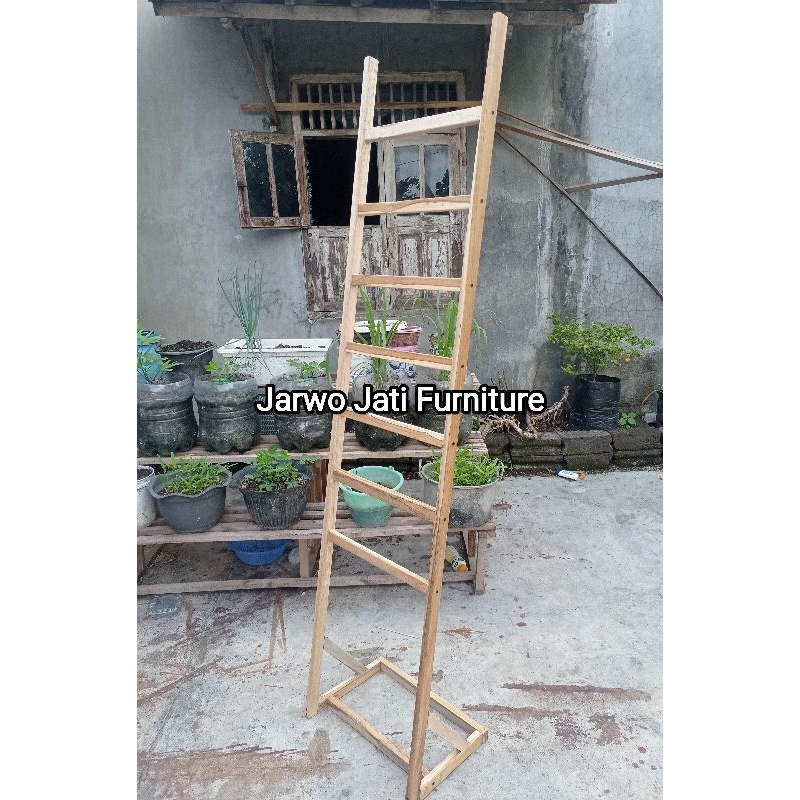Ladder hanger kayu/gantungan handuk/gantungan jilbab