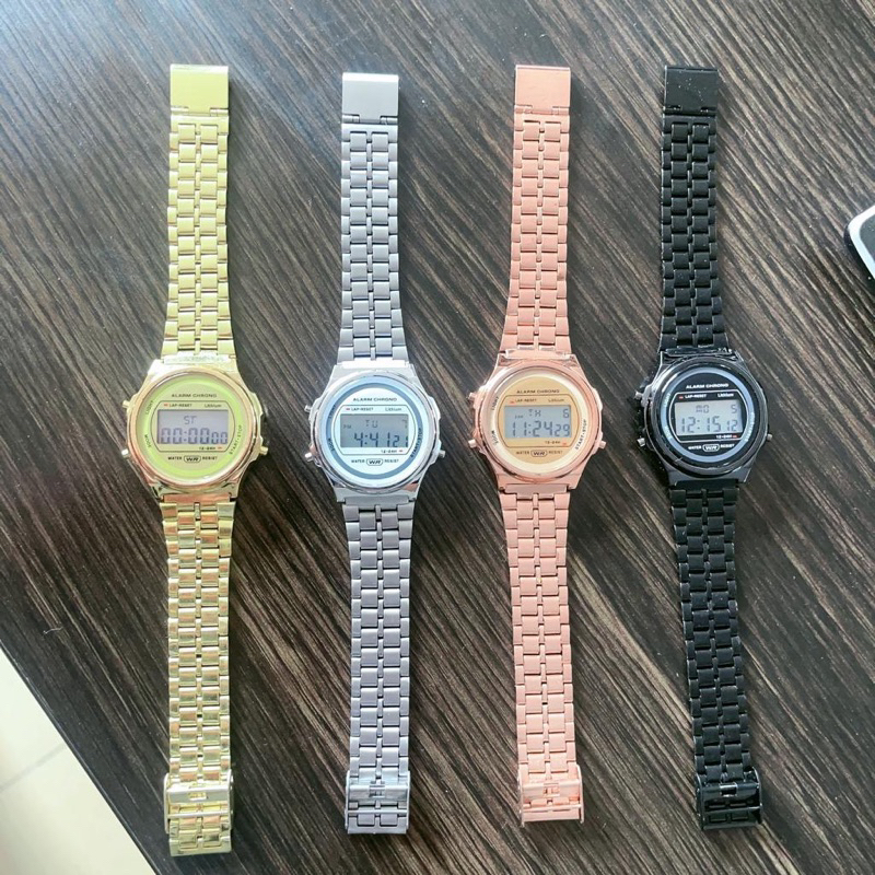 Jam Tangan Pria/Wanita QQ Unisex Sport Digital  Bulat Stainlest