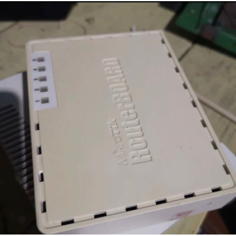 Mikrotik RB750