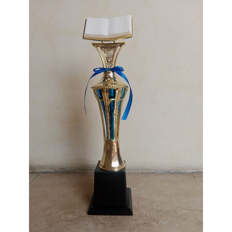 Piala Trophy Juara Prestasi Buku/Al Qur'an/Kitab