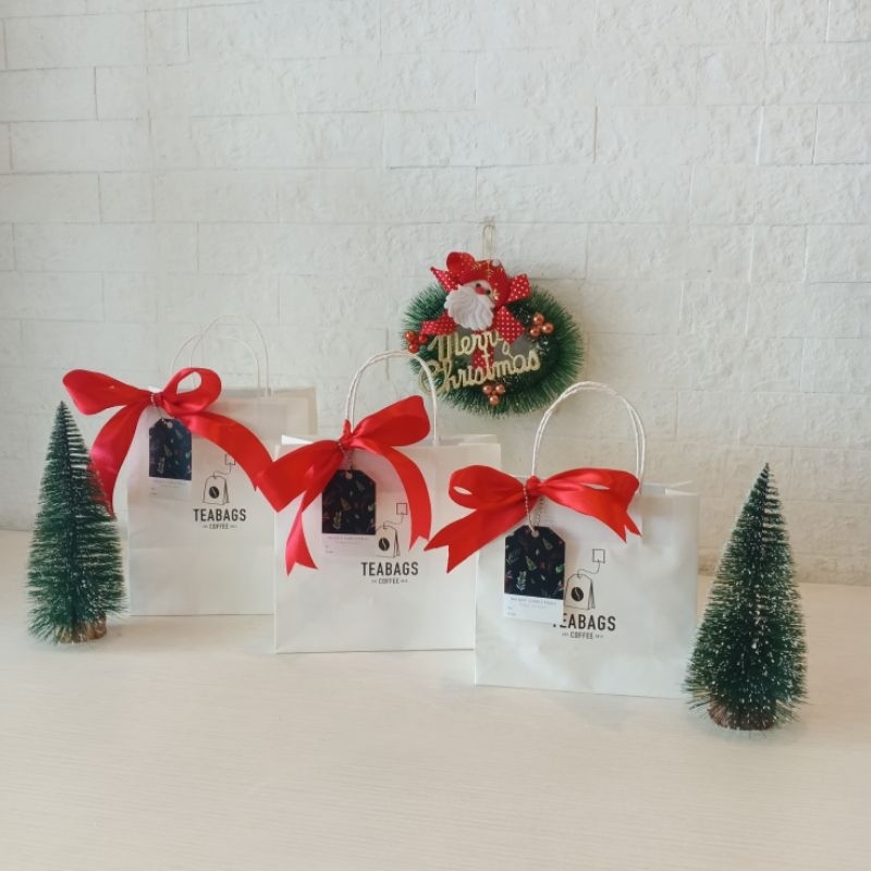 

HAMPERS