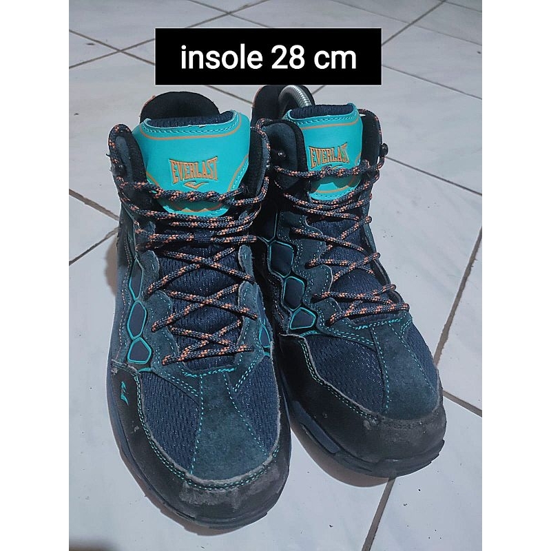Sepatu Preloved - Sepatu Second -Sepatu Outdoor - Sepatu Everl'st Ori Second