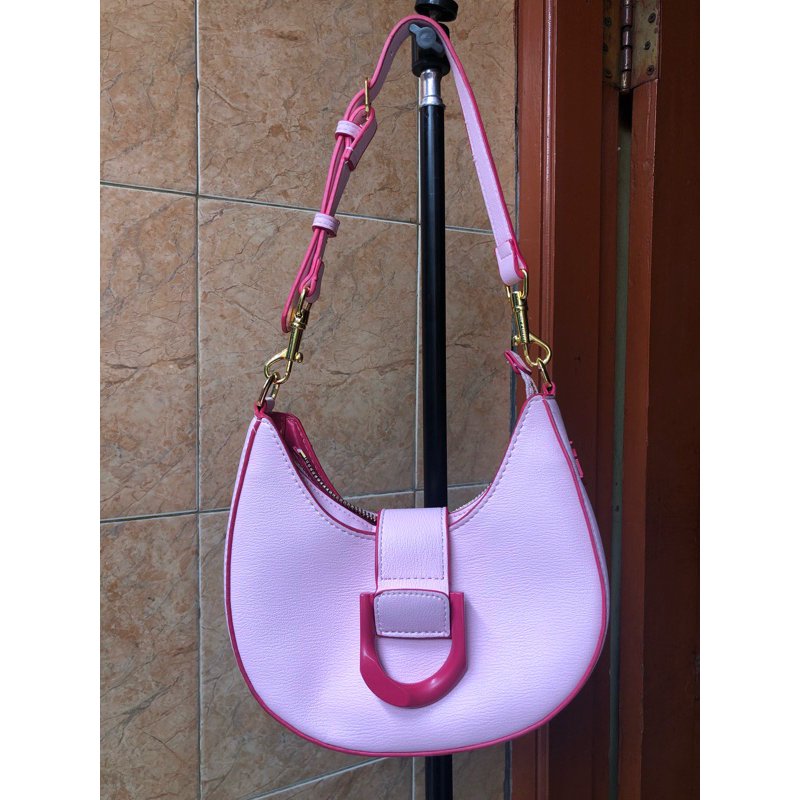 Charles n Keith x itzy