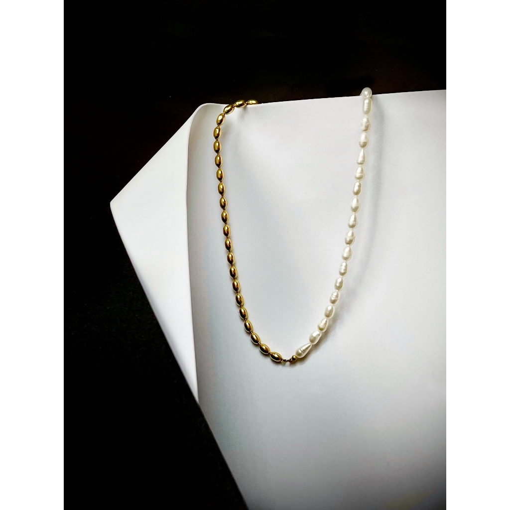 CANNES Necklace - Half Cultured Pearl Half Gold Necklace [Kalung Mutiara Asli]