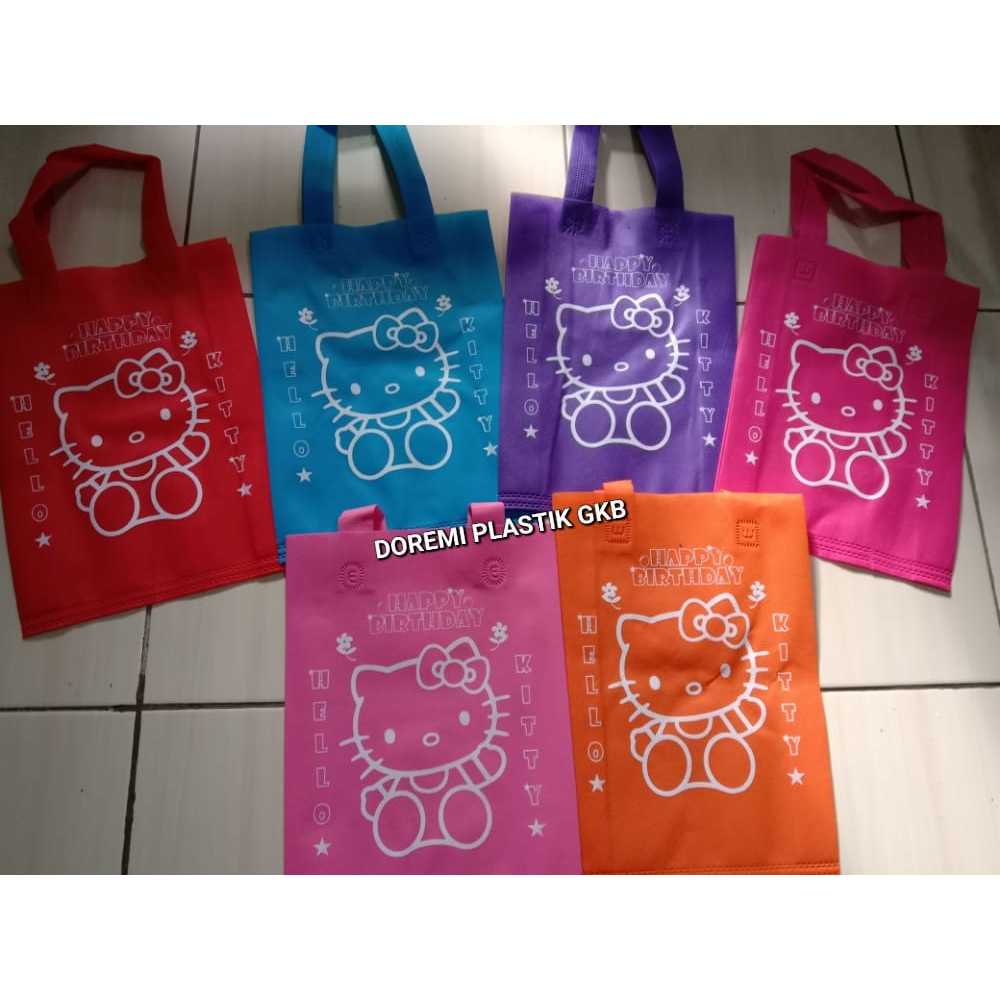 

[LUSIN=12PCS]Tas press spunbond ulang tahun/Tas souvenir ultah anak/goodiebag ultah