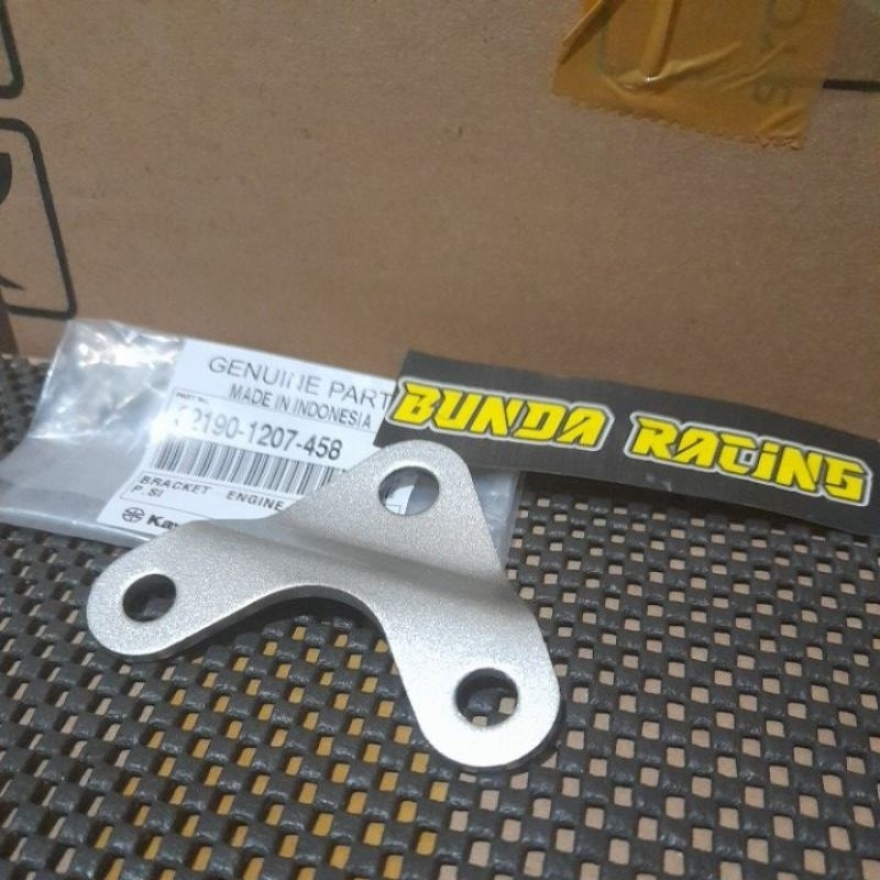 Mesin bawah Ninja R SS Breket mesin bawah Ninja R Ninja SS 32190-1207-458