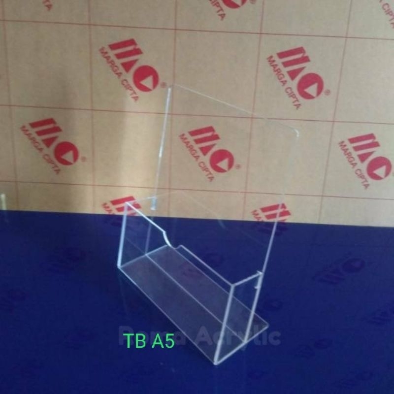 

Acrylik brosur A5 - Display brosur acrylic