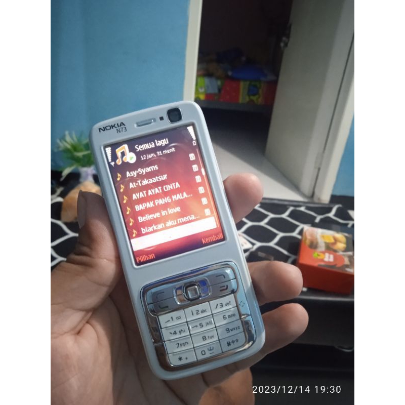 Hp jadul nokia N73