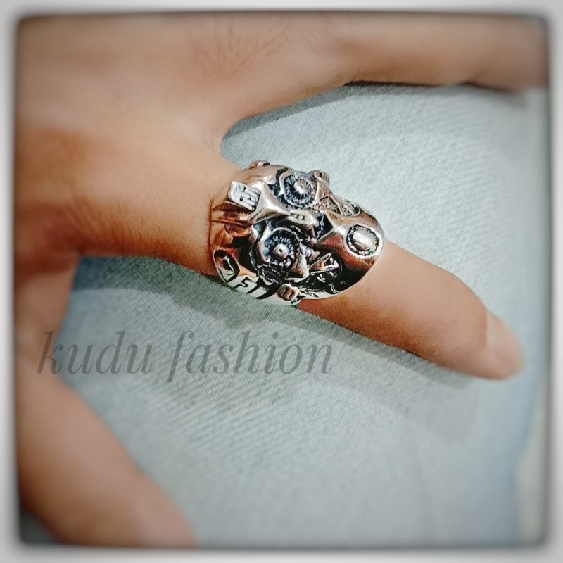 Cincin Pria Laki Laki Titanium Super Ring Skull
