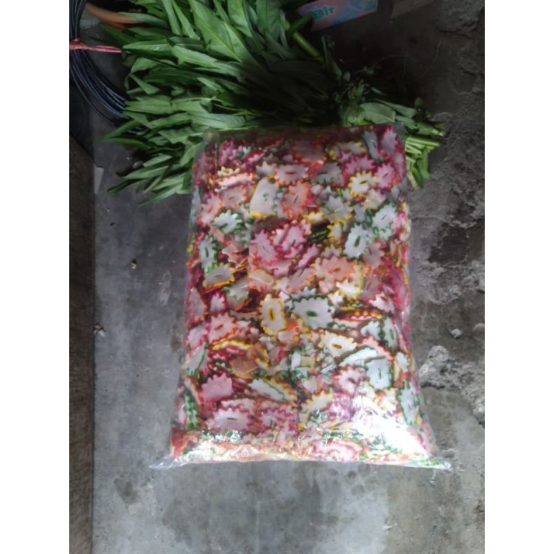 krupuk tersanjung Krecek bintang mentah 1 bal