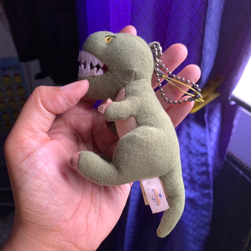 Gantungan Kunci Dinosaurus Jurassic Park Preloved