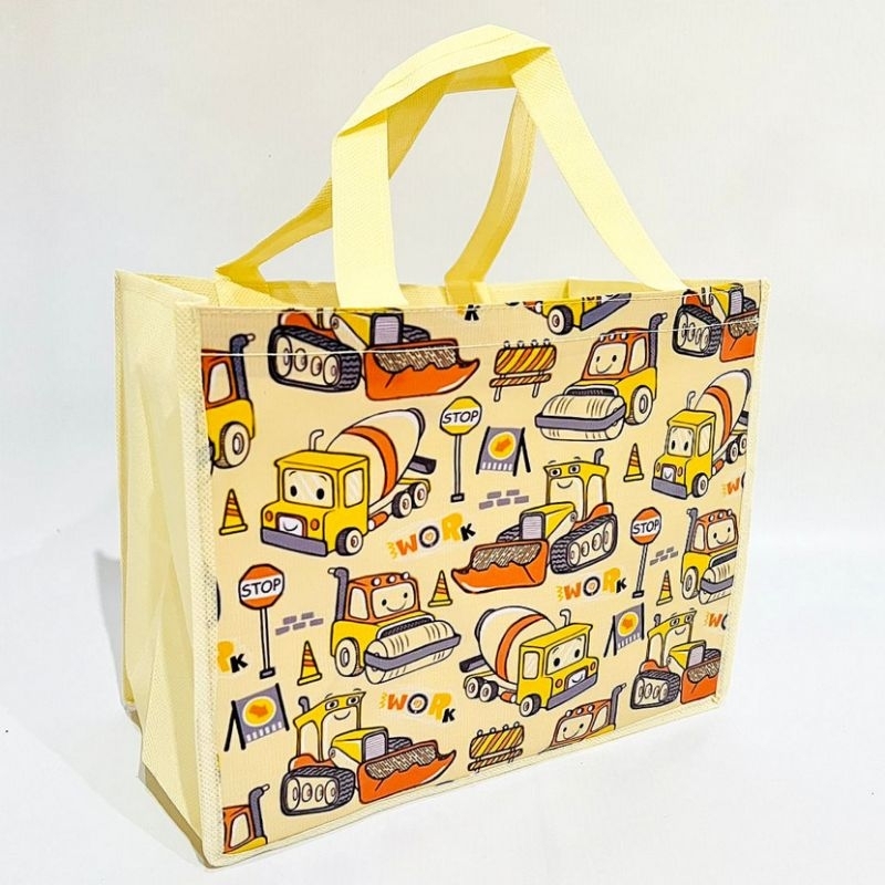 

Tas Ultah READY STOK SIAP KIRIM Goodiebag Ultah Souvenir Ulang Tahun Anak Tas Tasyakuran Motif Excavator
