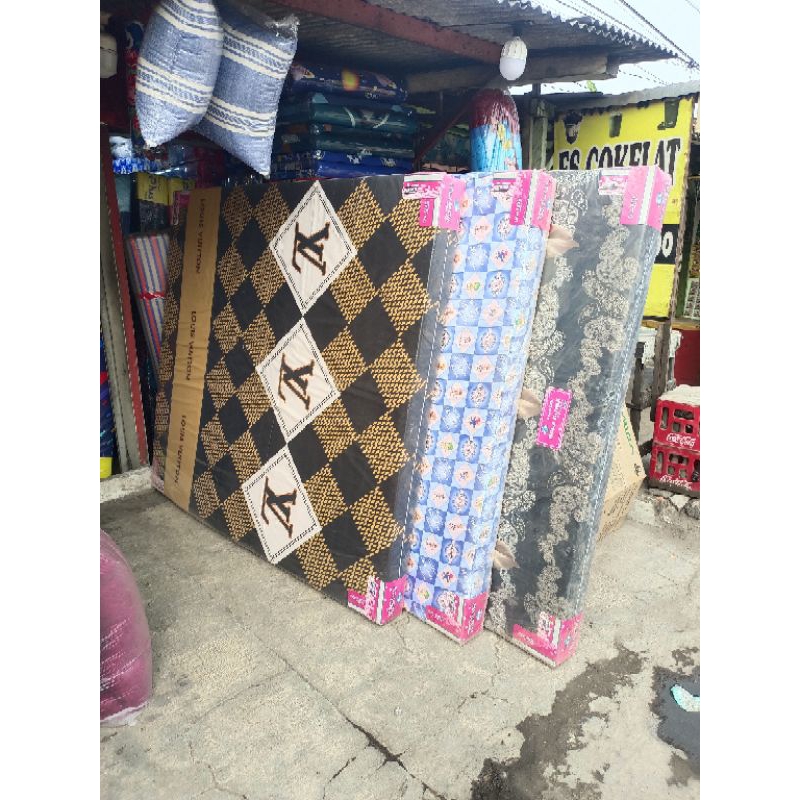 kasur busa bola dunia / kasur busa murah meriah / matras kasur busa