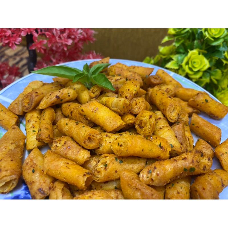 

Keripik Lumpia / Lumpia Cikruh / Lumpia Gulung (popia) Termurah / Lumpia Kering / Kulpi Varian Pedas Daun Jeruk